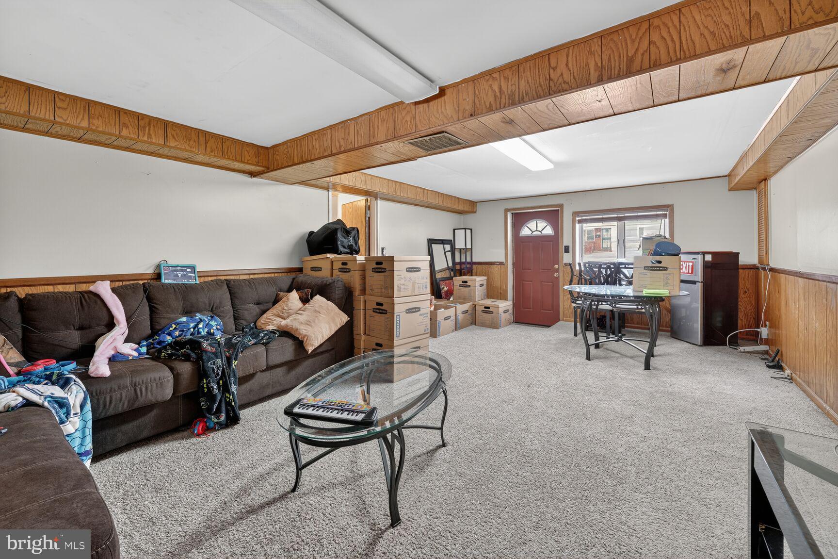 BROOKE MANOR - Residential Lease