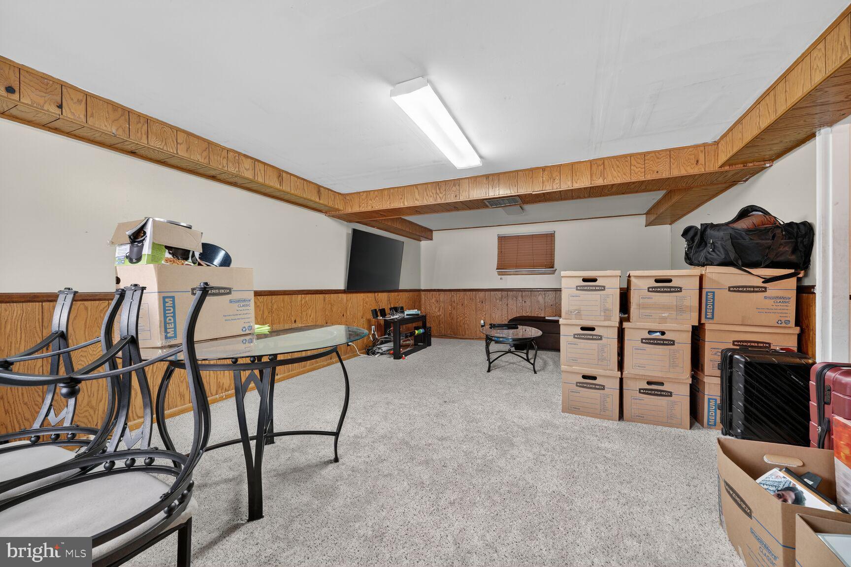 BROOKE MANOR - Residential Lease