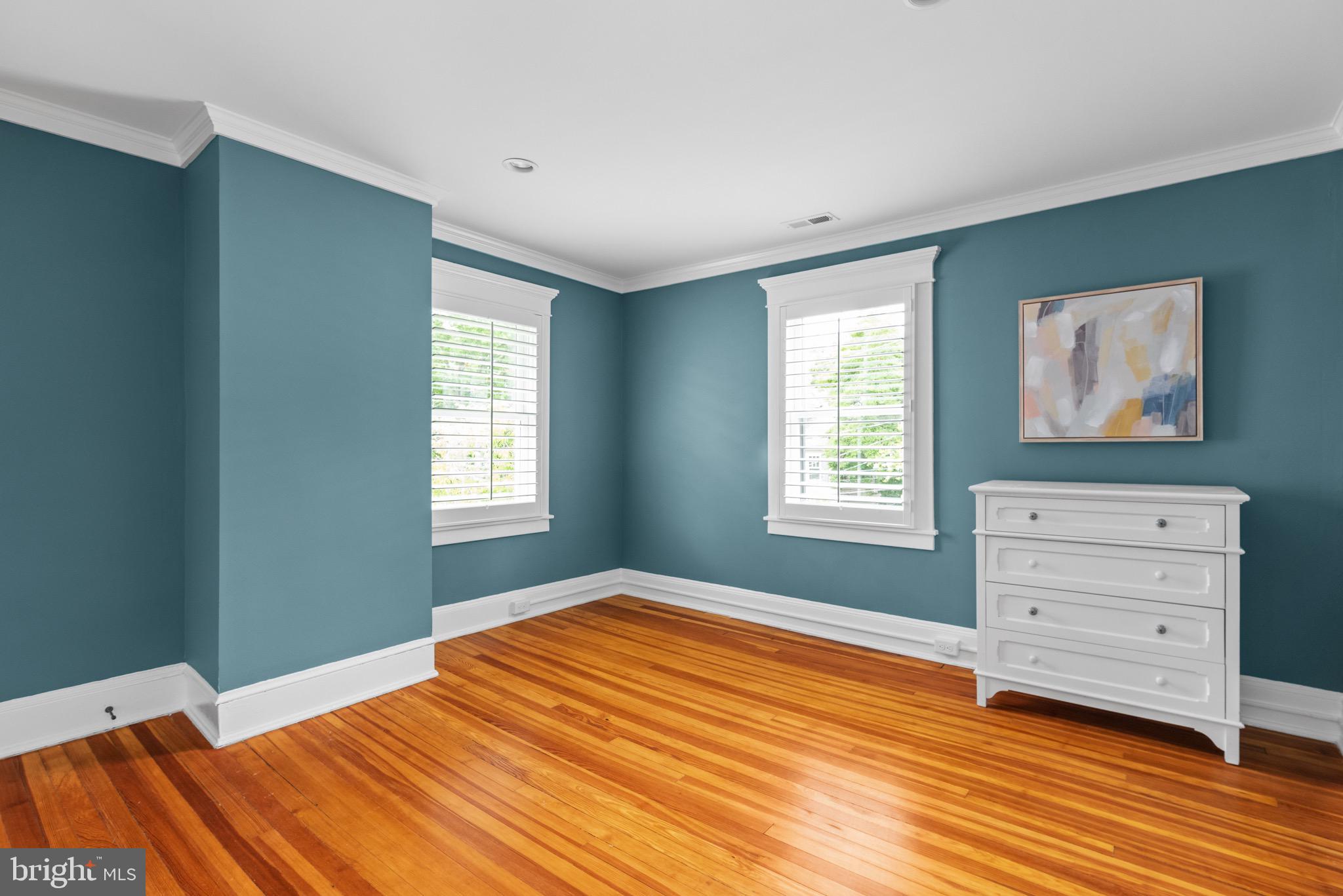 MURRAY HILL - Residential