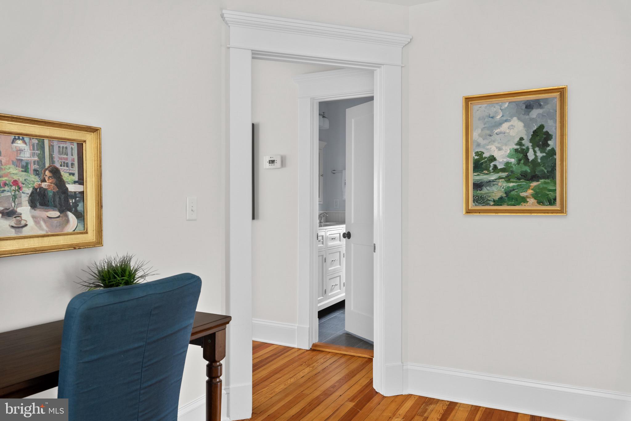 MURRAY HILL - Residential