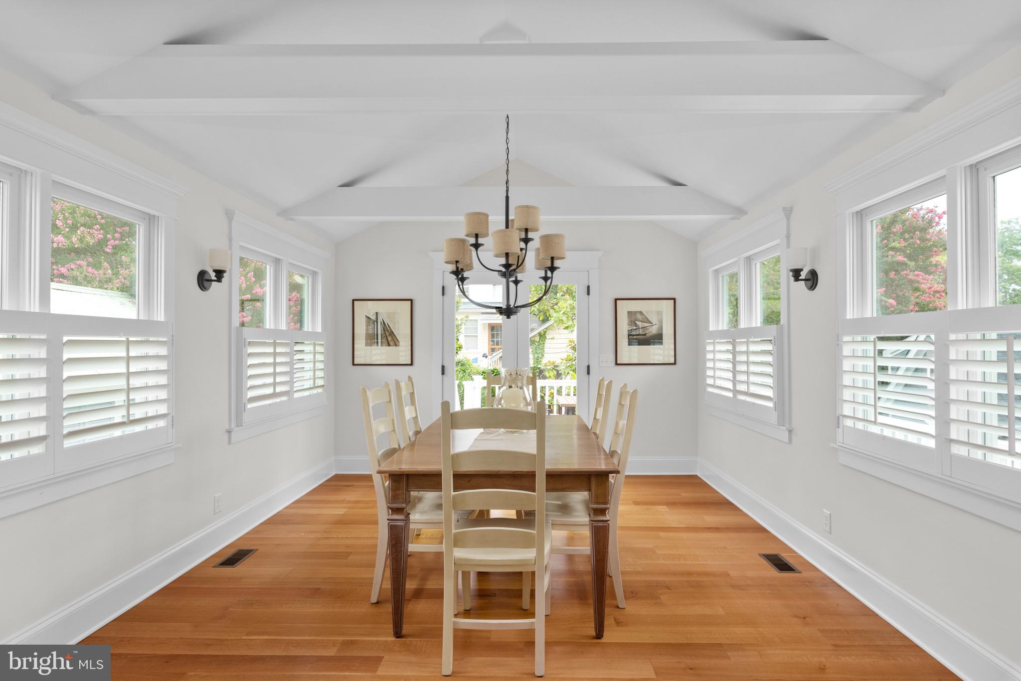 MURRAY HILL - Residential