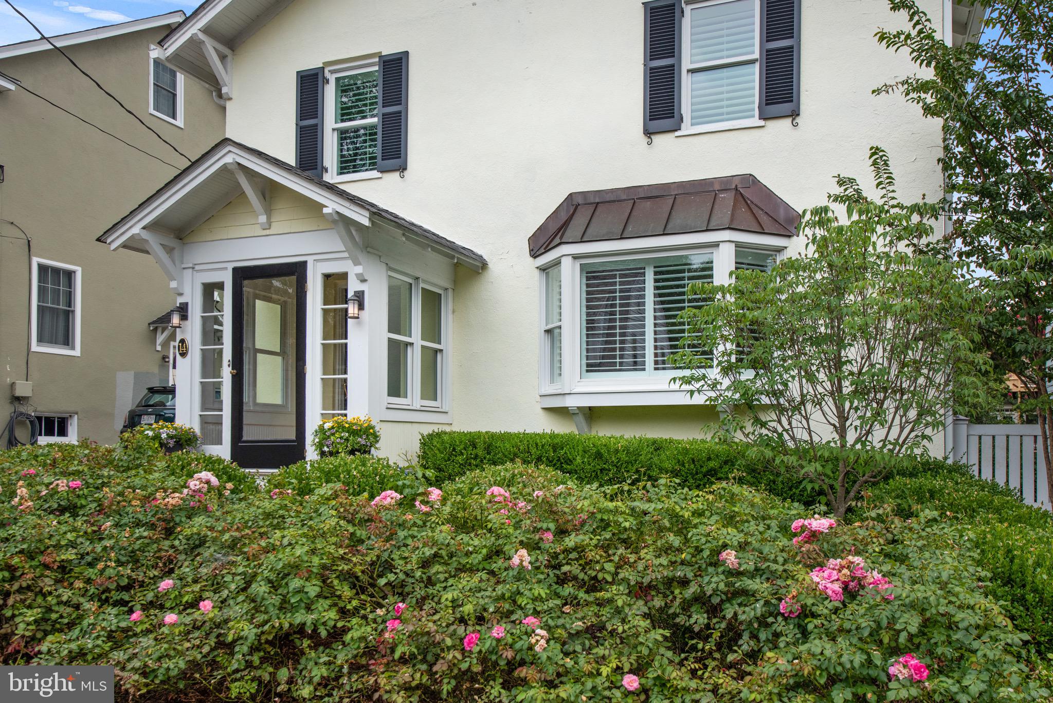 MURRAY HILL - Residential