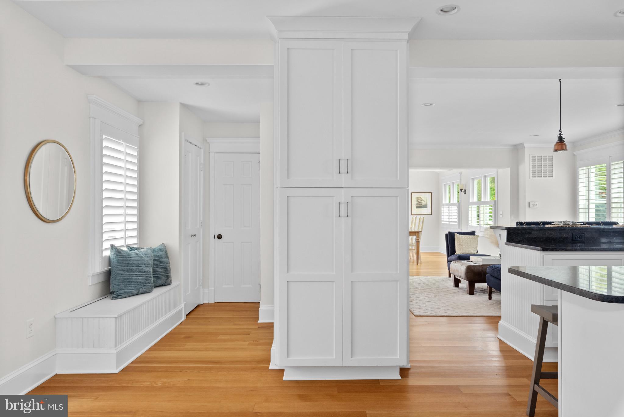 MURRAY HILL - Residential