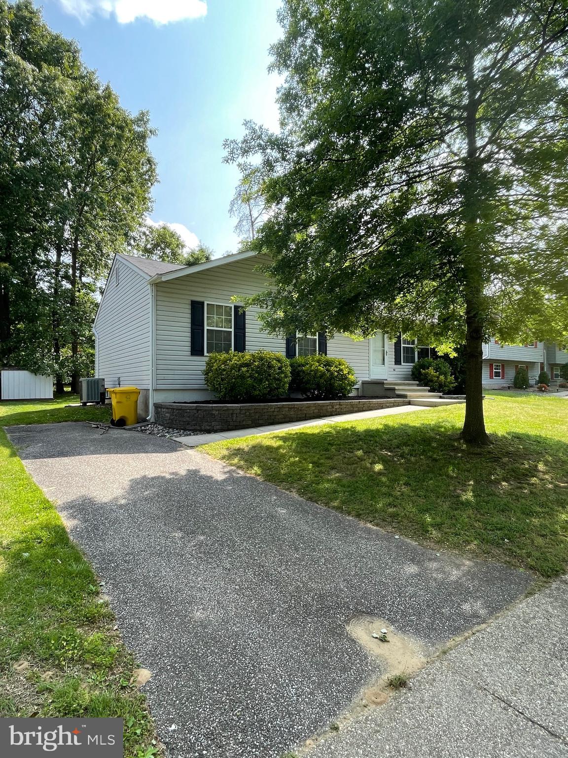 SEVERN - Residential Lease