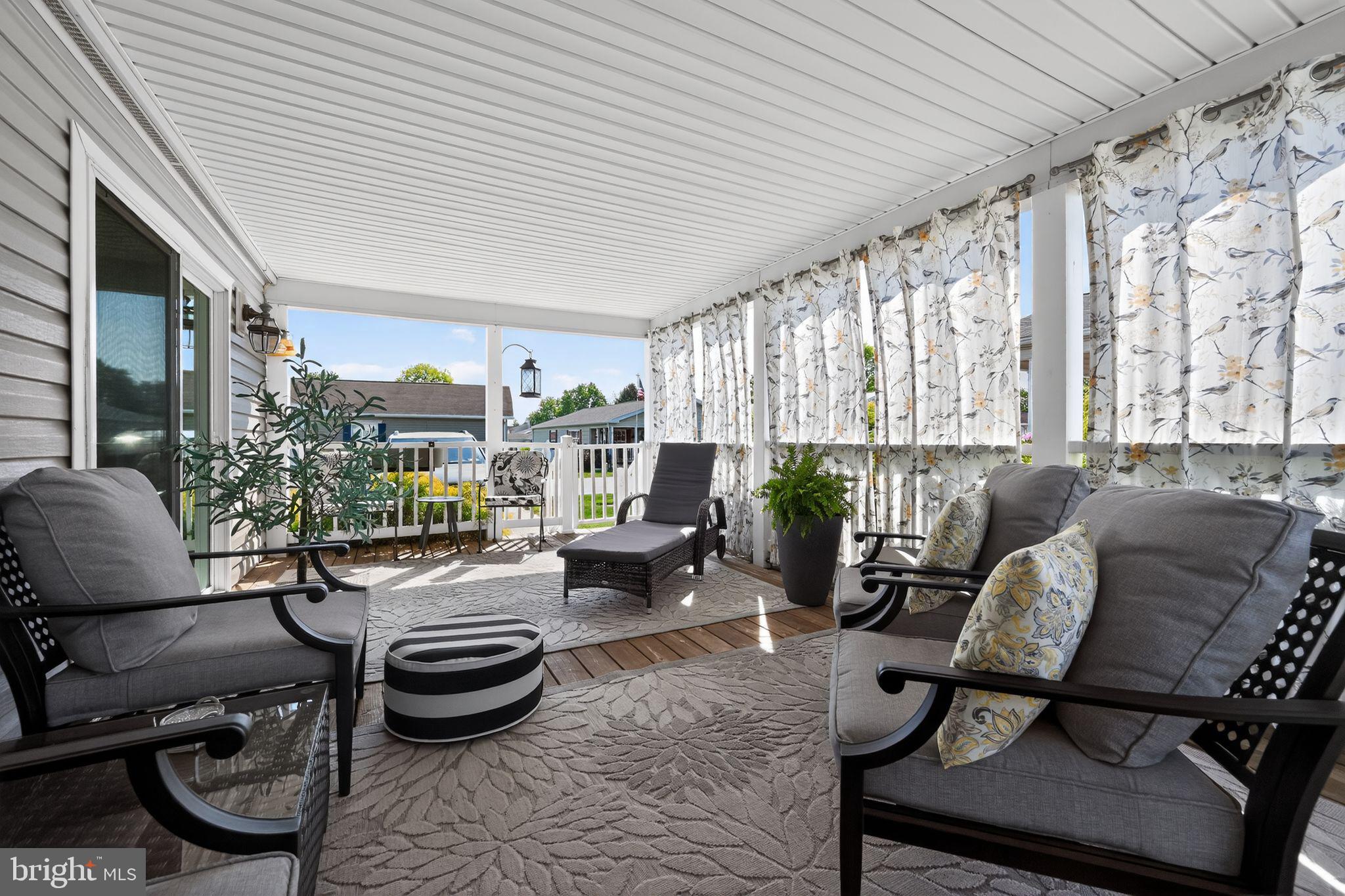 WILLOW RUN - Residential