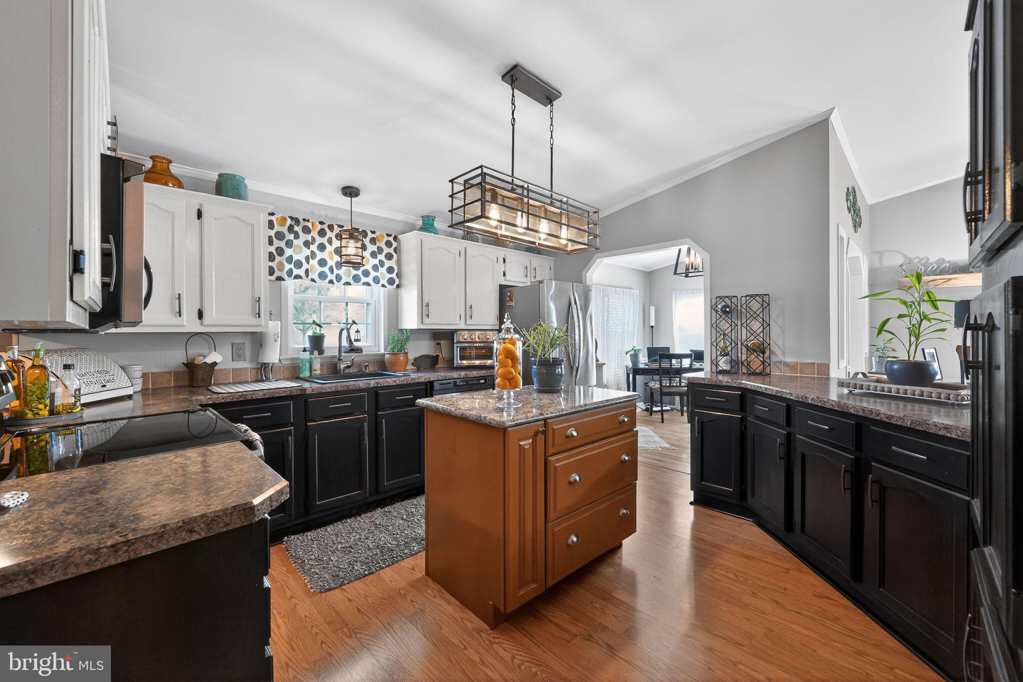 WILLOW RUN - Residential