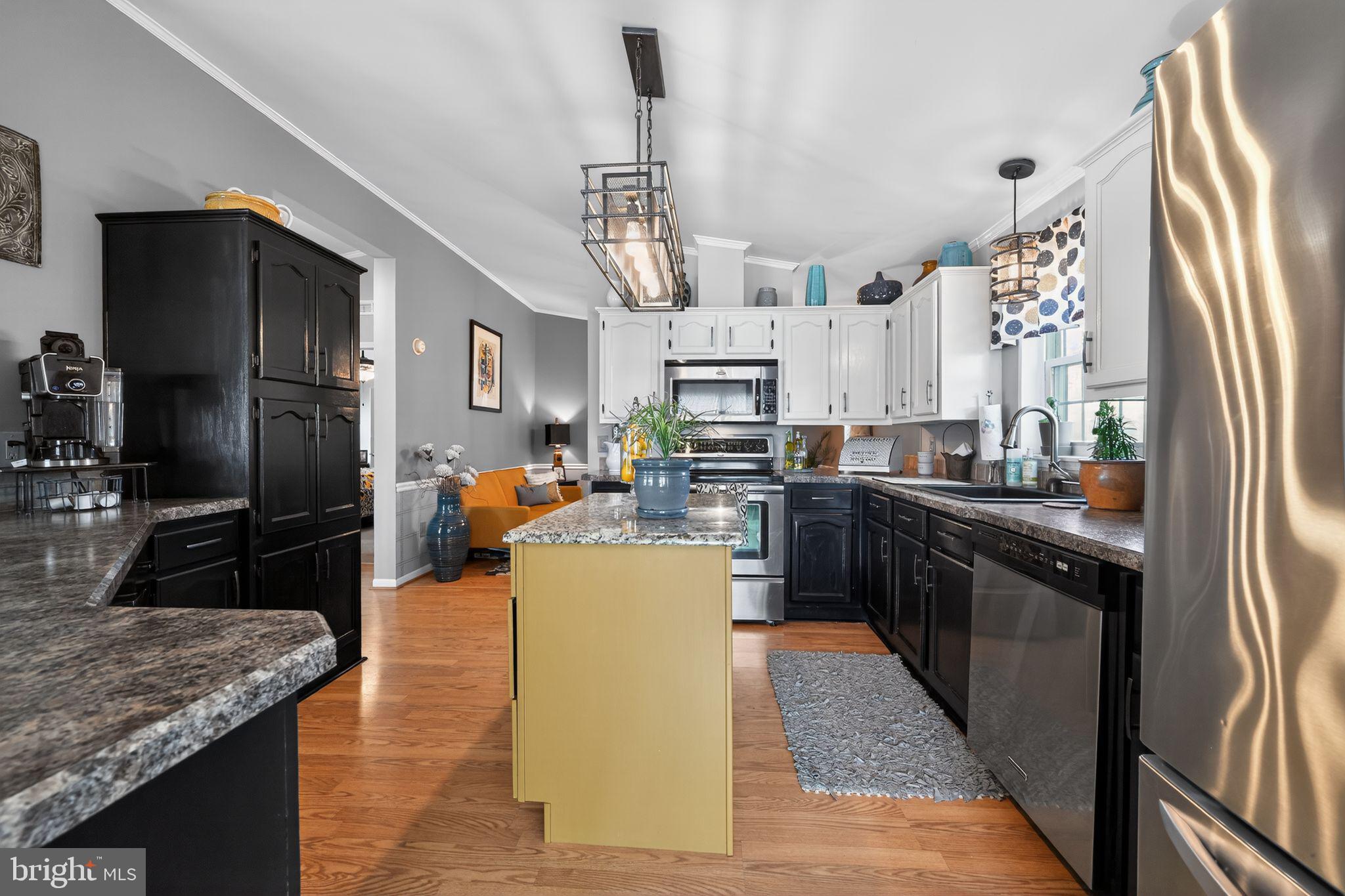 WILLOW RUN - Residential