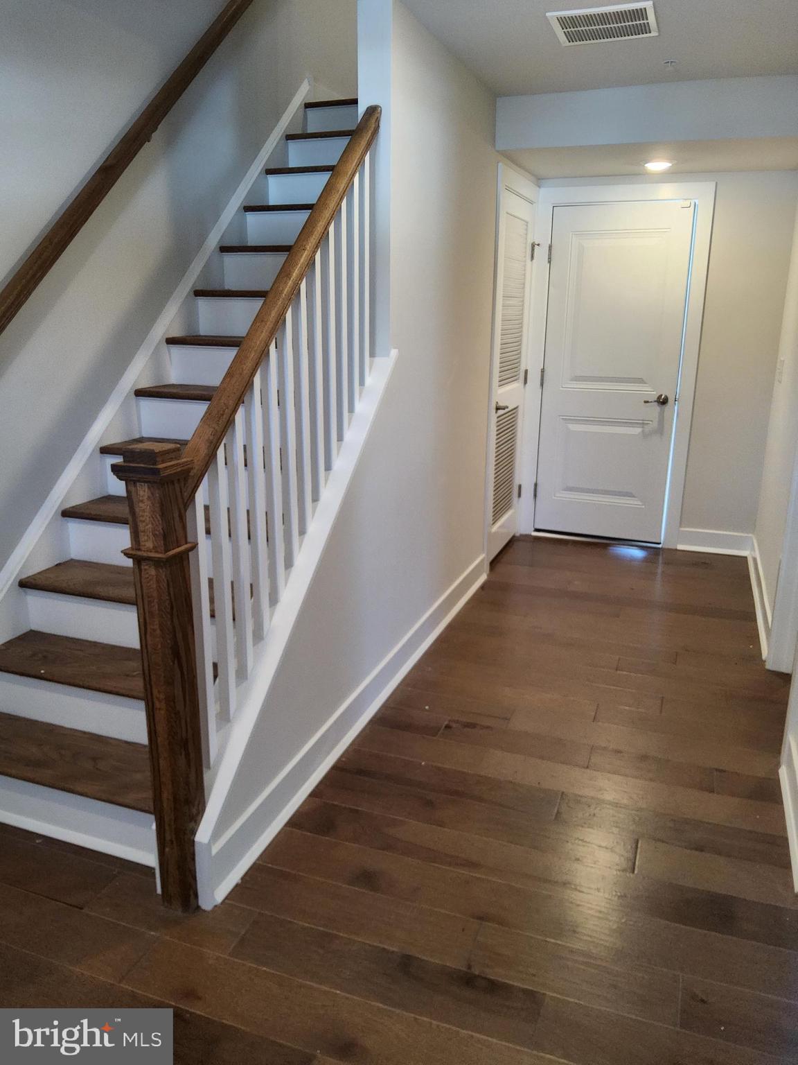 LANTERN RIDGE - Residential Lease