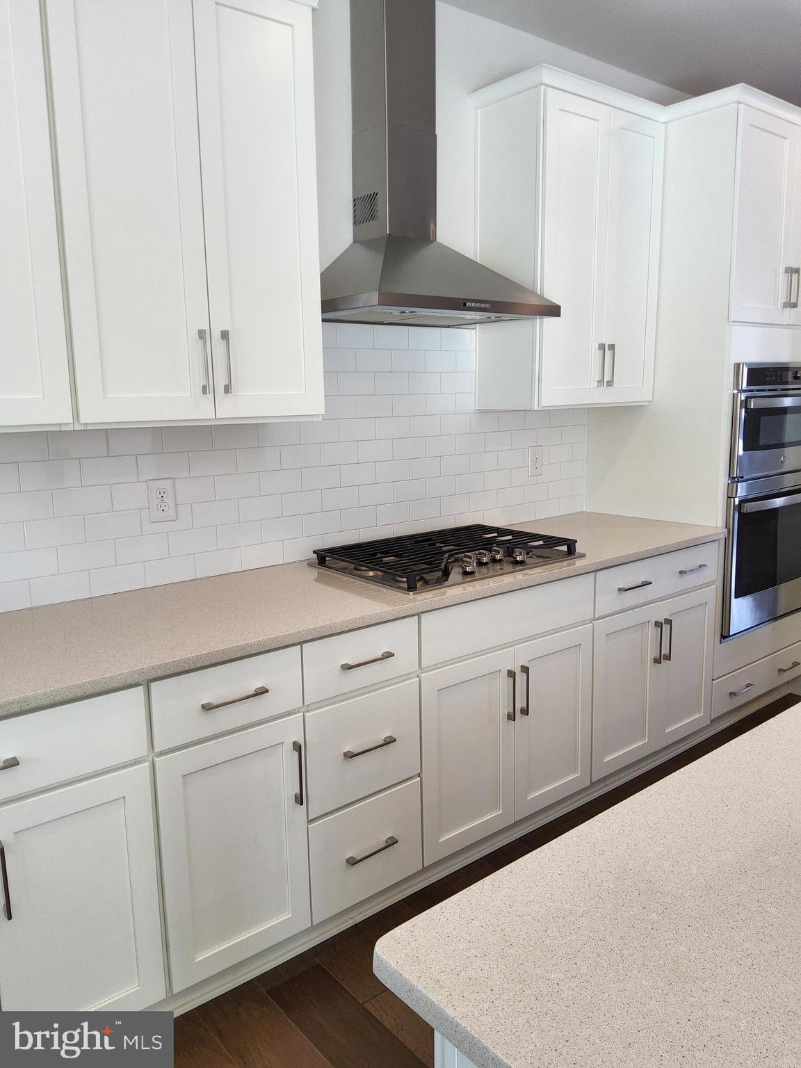 LANTERN RIDGE - Residential Lease