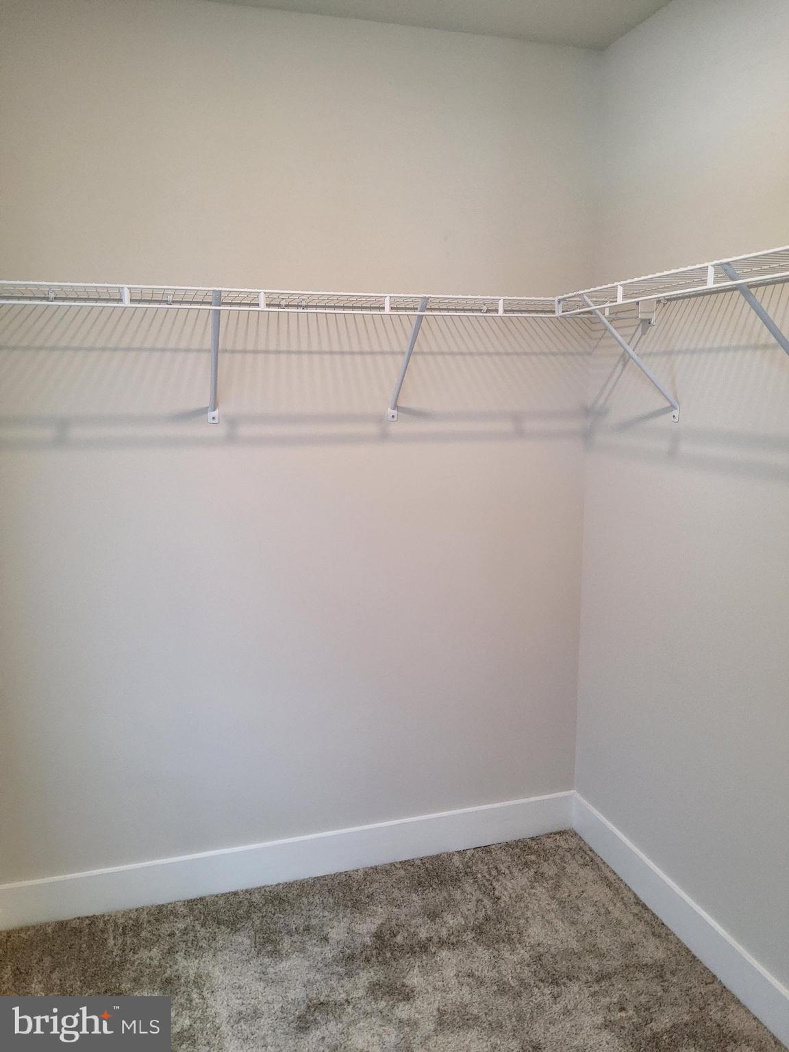 LANTERN RIDGE - Residential Lease