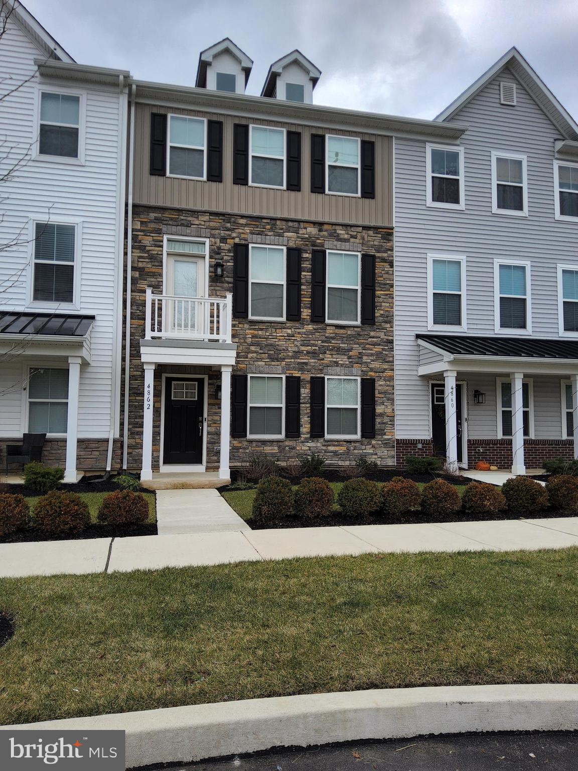 LANTERN RIDGE - Residential Lease