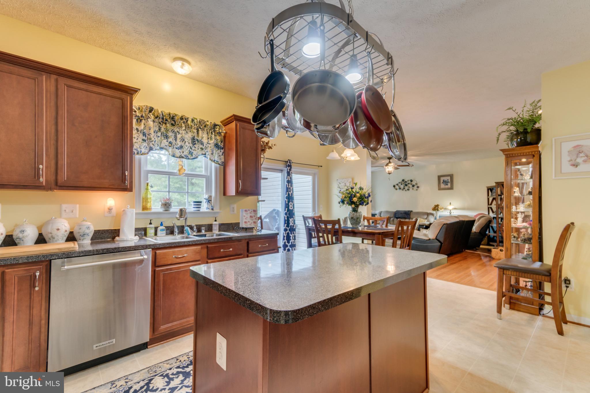 WILDERNESS SHORES - Residential