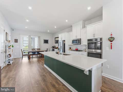 Townhouse For Sale - 1784 Hickory Woods Road<br/> Prince William County, DUMFRIES, VA 22026