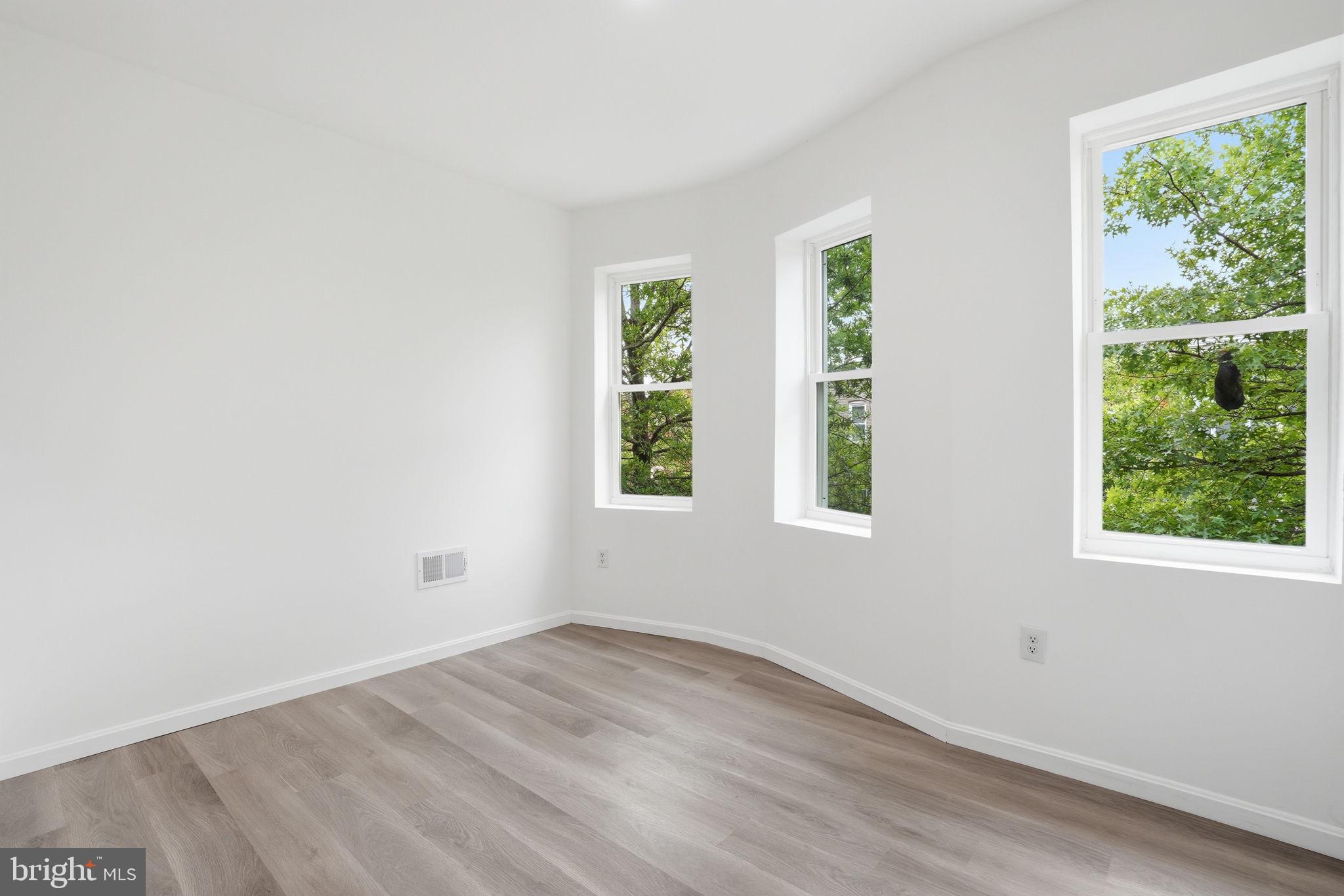 PATTERSON PARK - Residential Lease