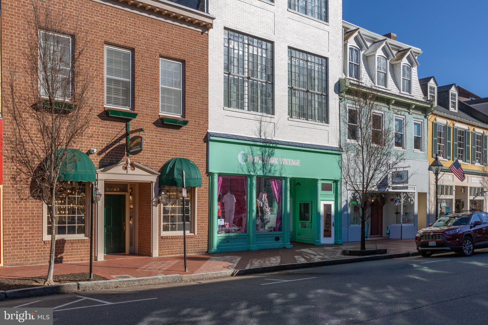 809 CAROLINE STREET 301