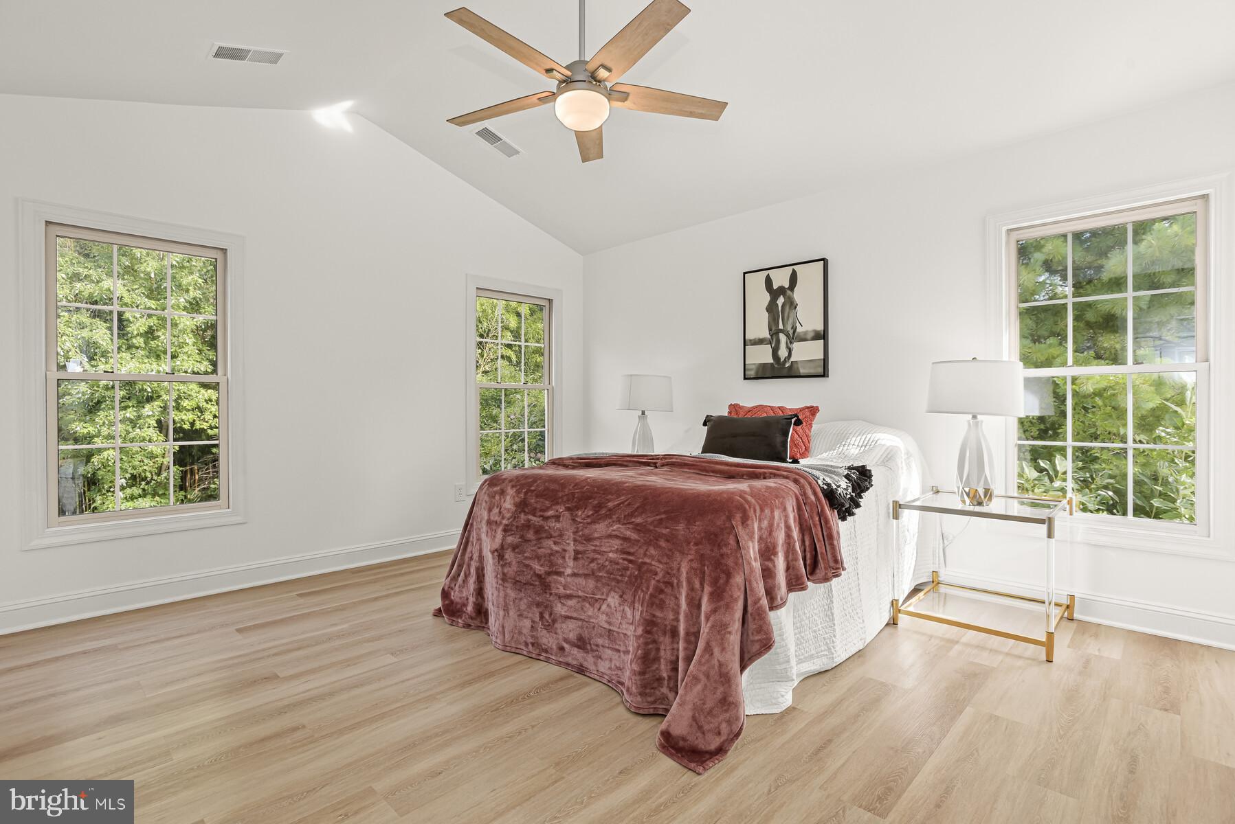 NOTTINGHAM WOODS - Residential