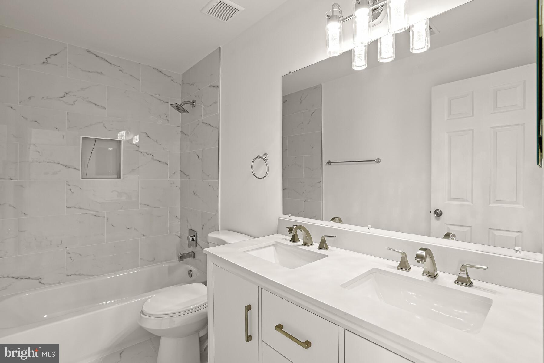 NOTTINGHAM WOODS - Residential