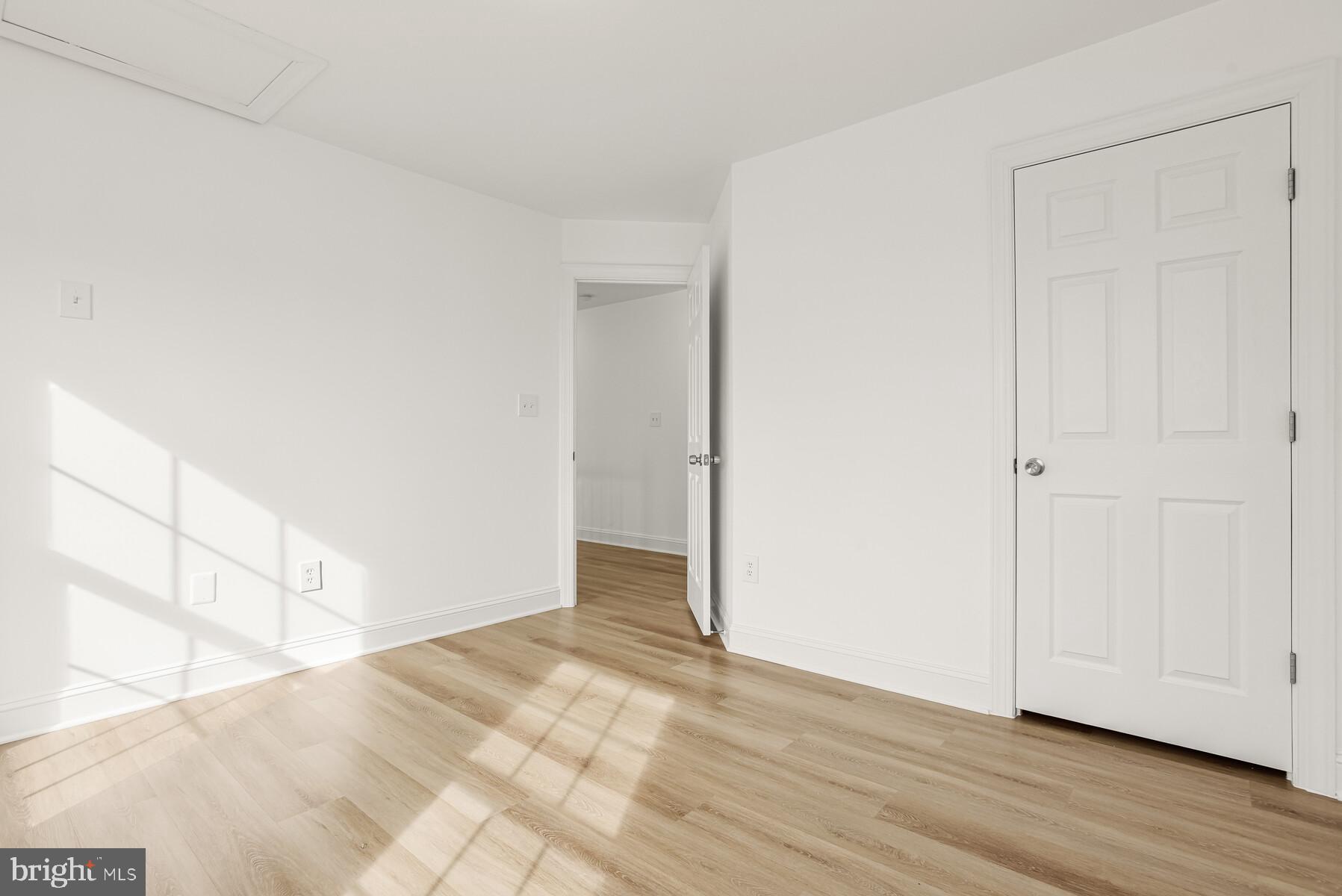 NOTTINGHAM WOODS - Residential