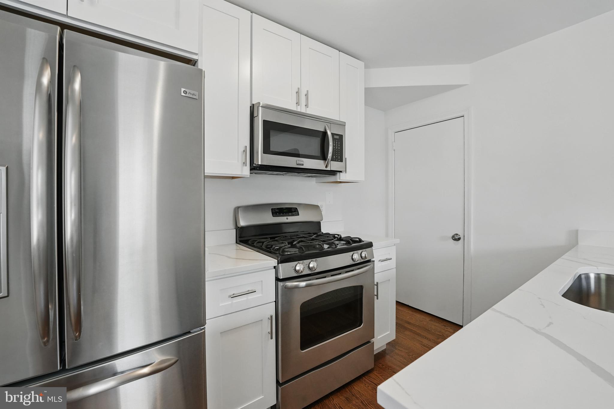 DEL RAY - Residential Lease