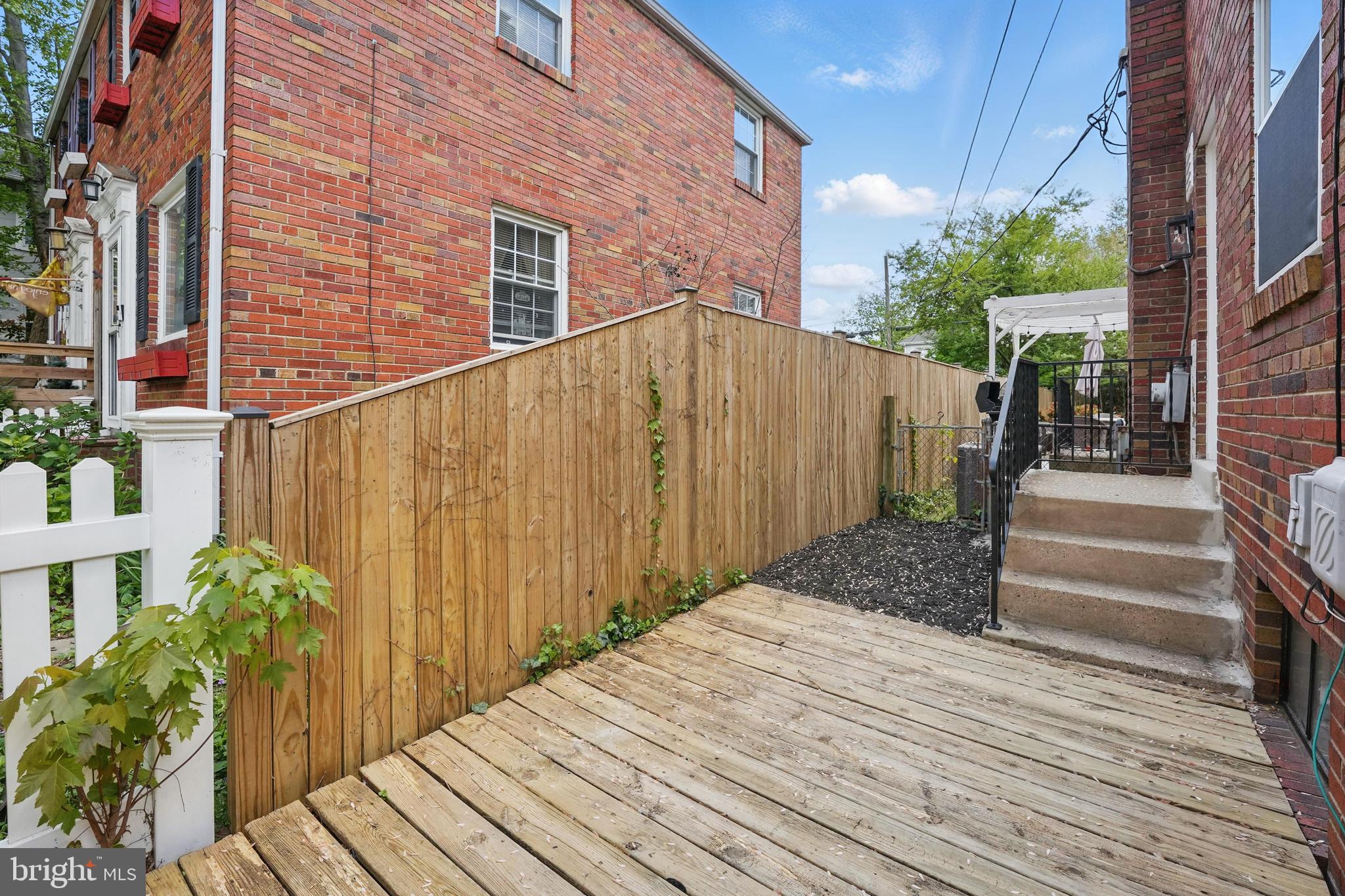 DEL RAY - Residential Lease