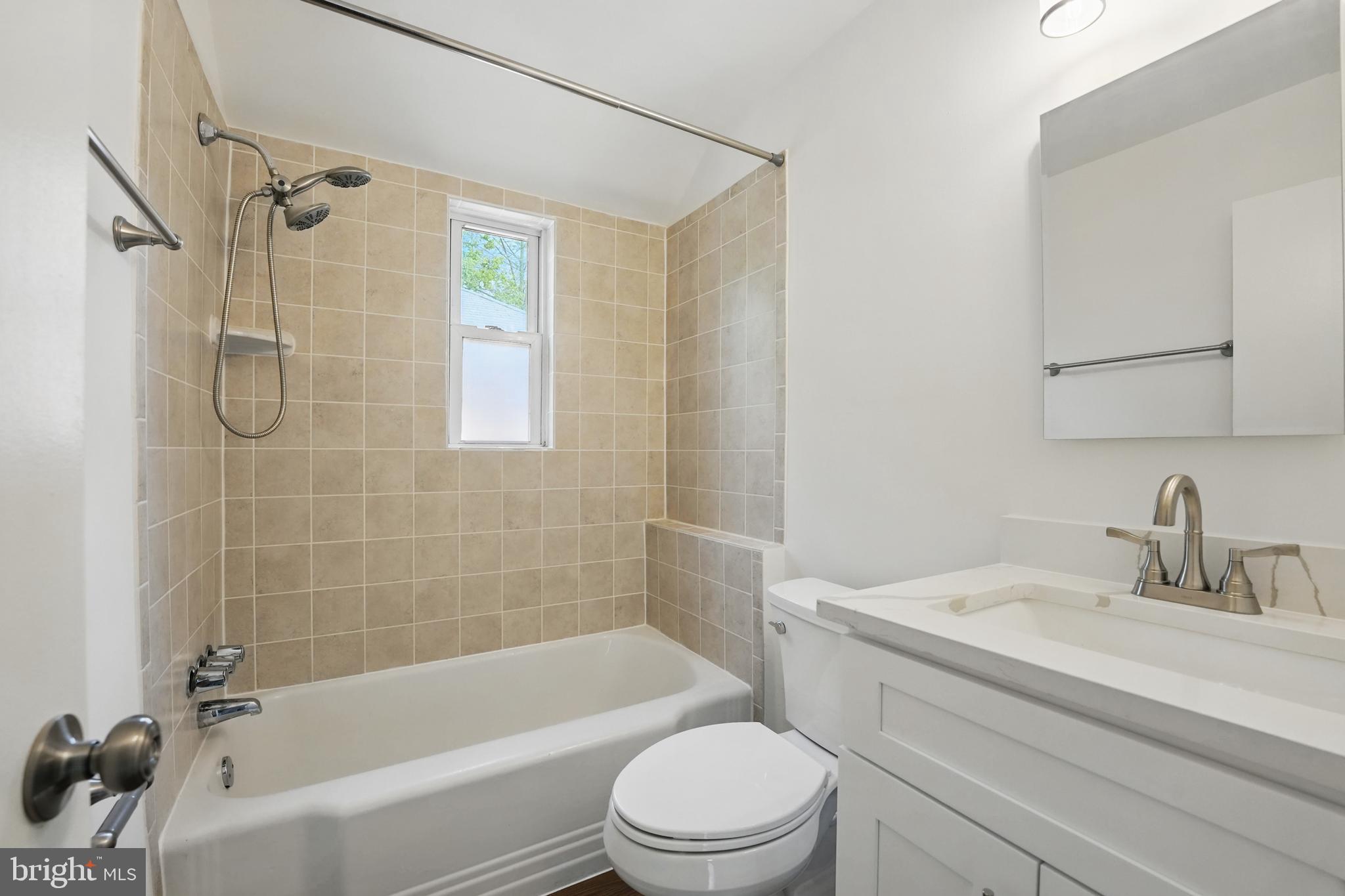 DEL RAY - Residential Lease