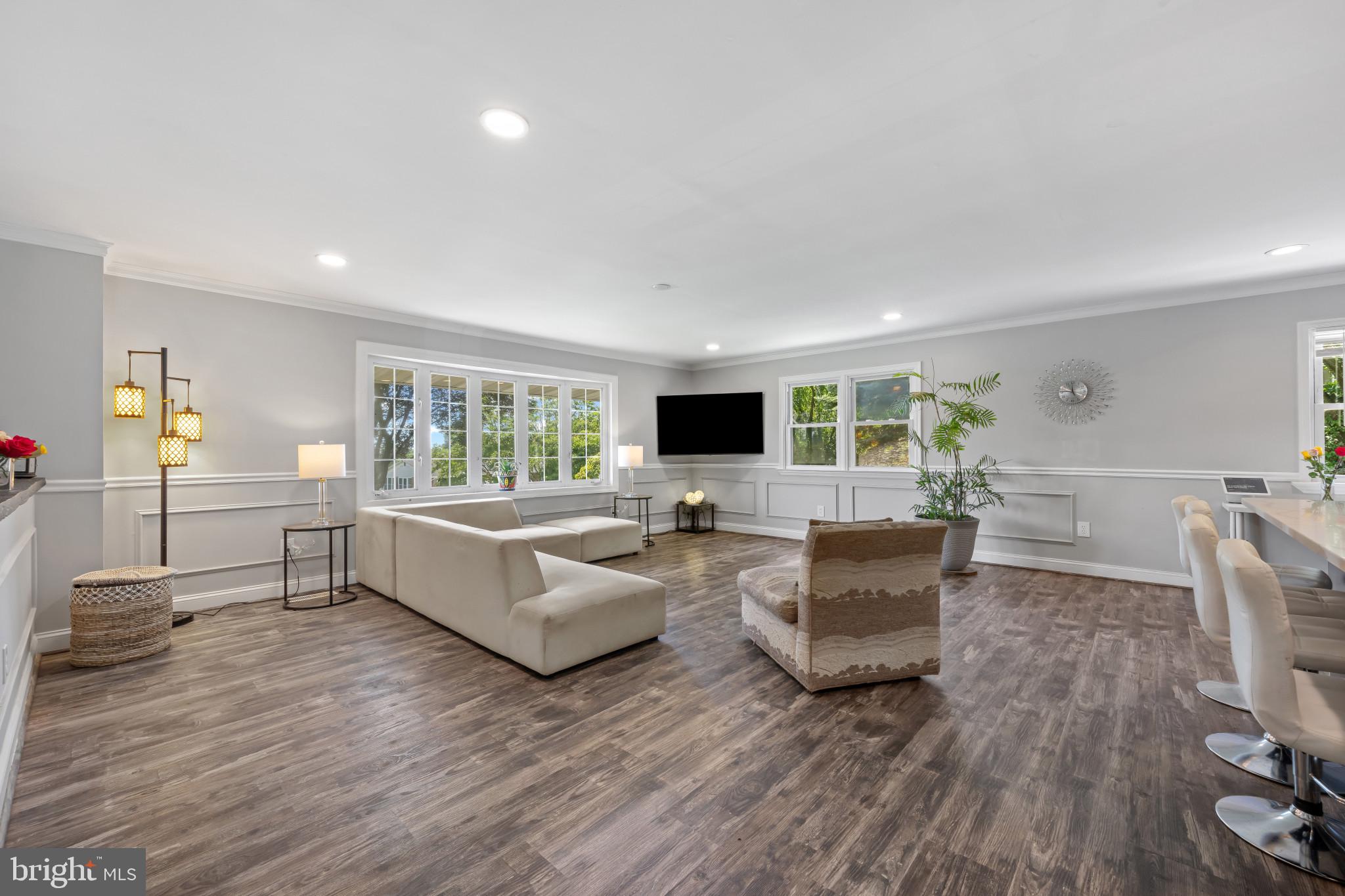 108 TAFT TERRACE