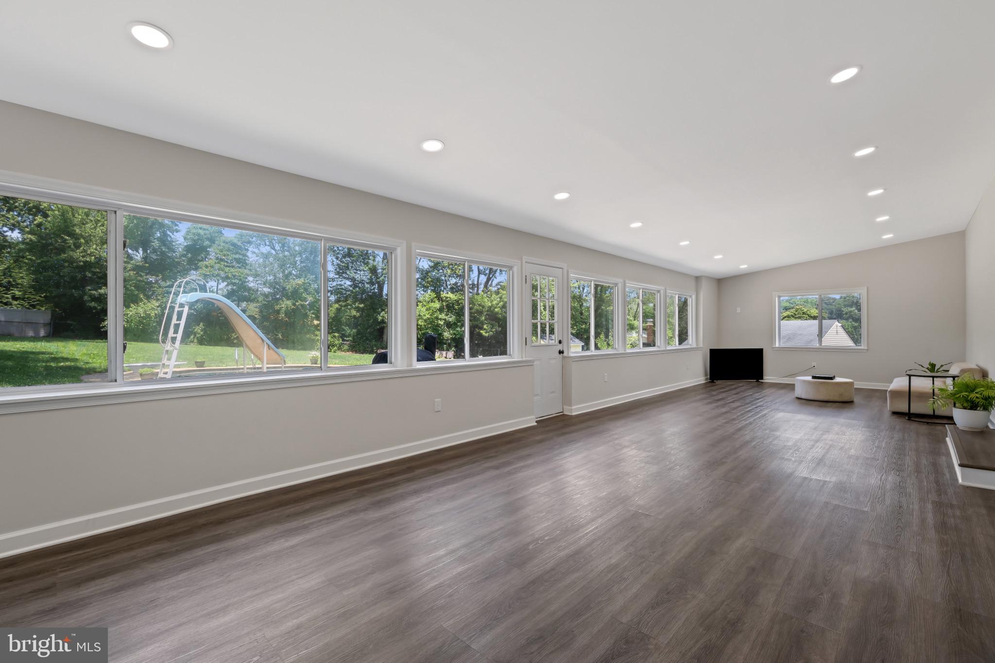 PRESIDENTIAL PARK - Residential