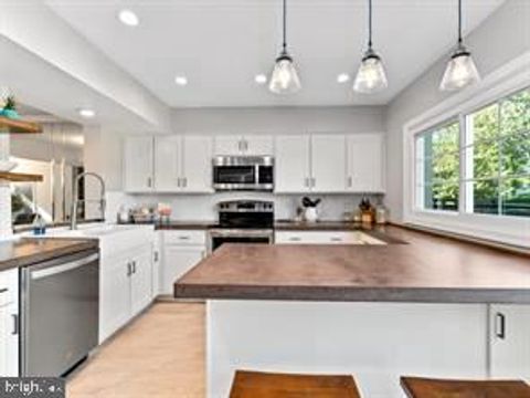 Photo of 3904 Angelton Court, BURTONSVILLE, MD 20866 (MLS # MDMC2166678)