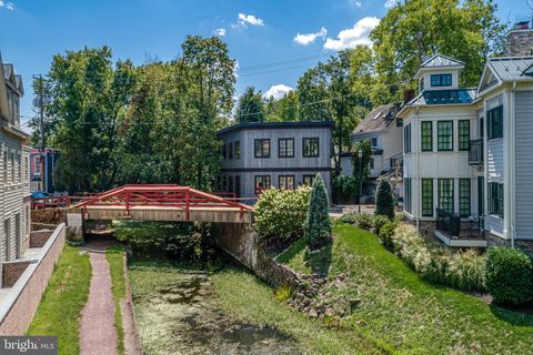 27 W MECHANIC STREET NEW HOPE PA 18938