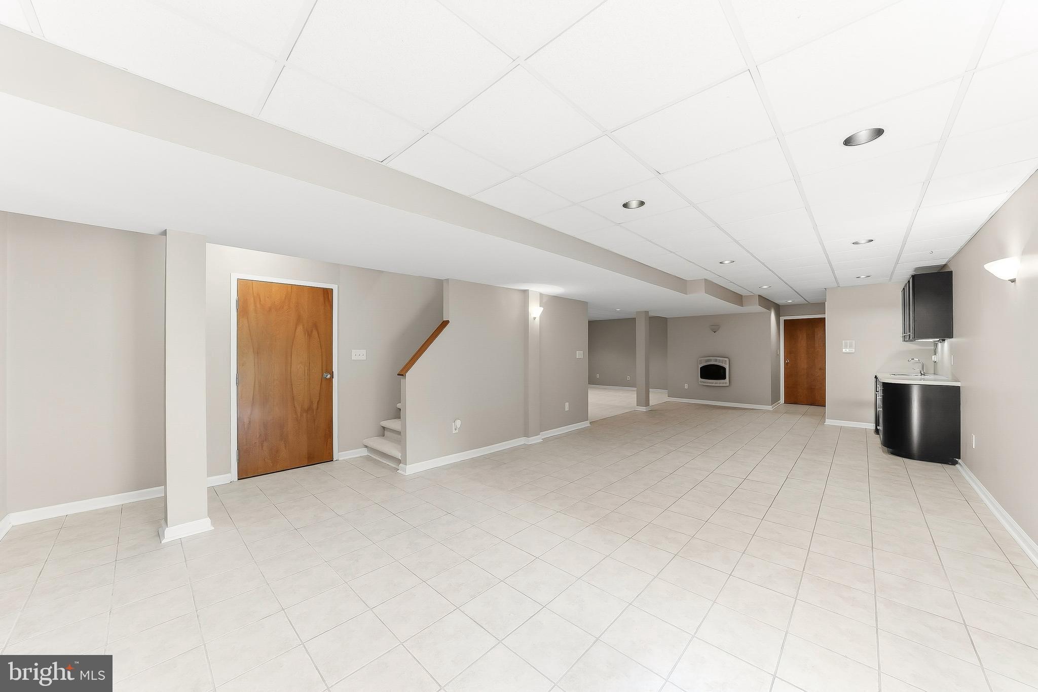 HICKORY HILL - Residential