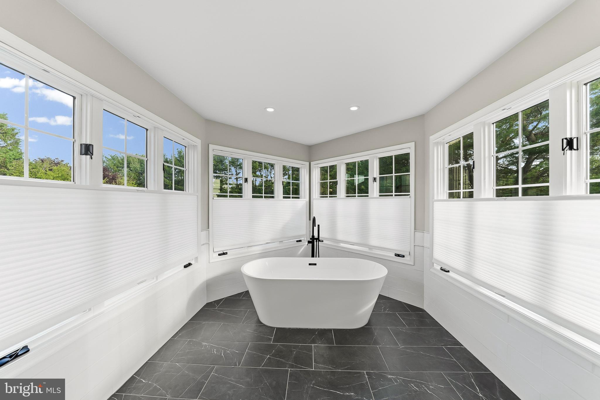HICKORY HILL - Residential