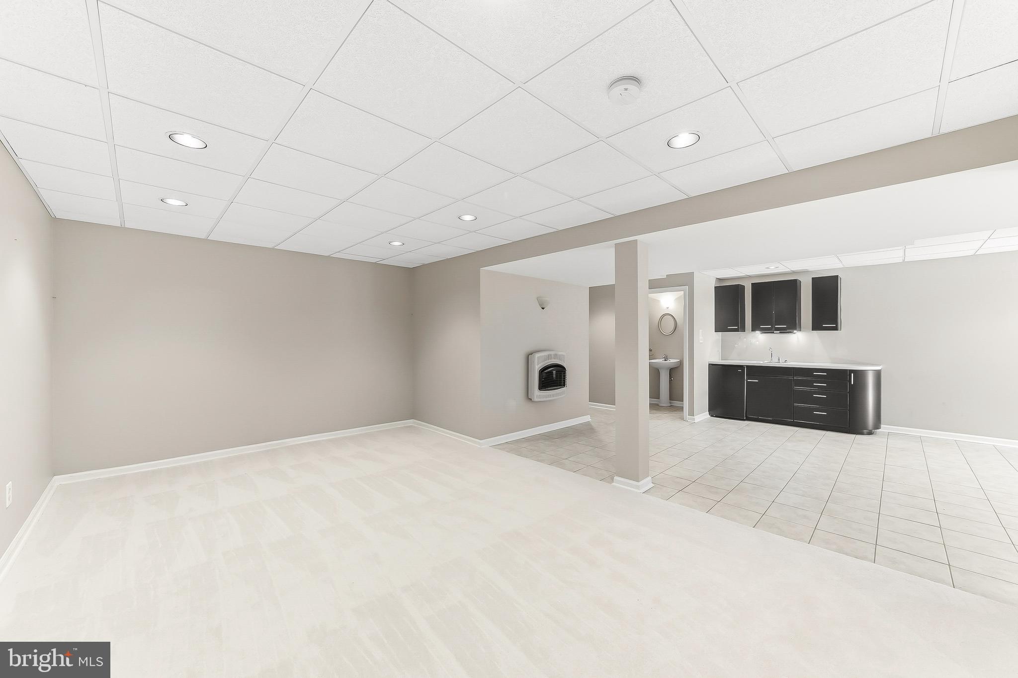 HICKORY HILL - Residential