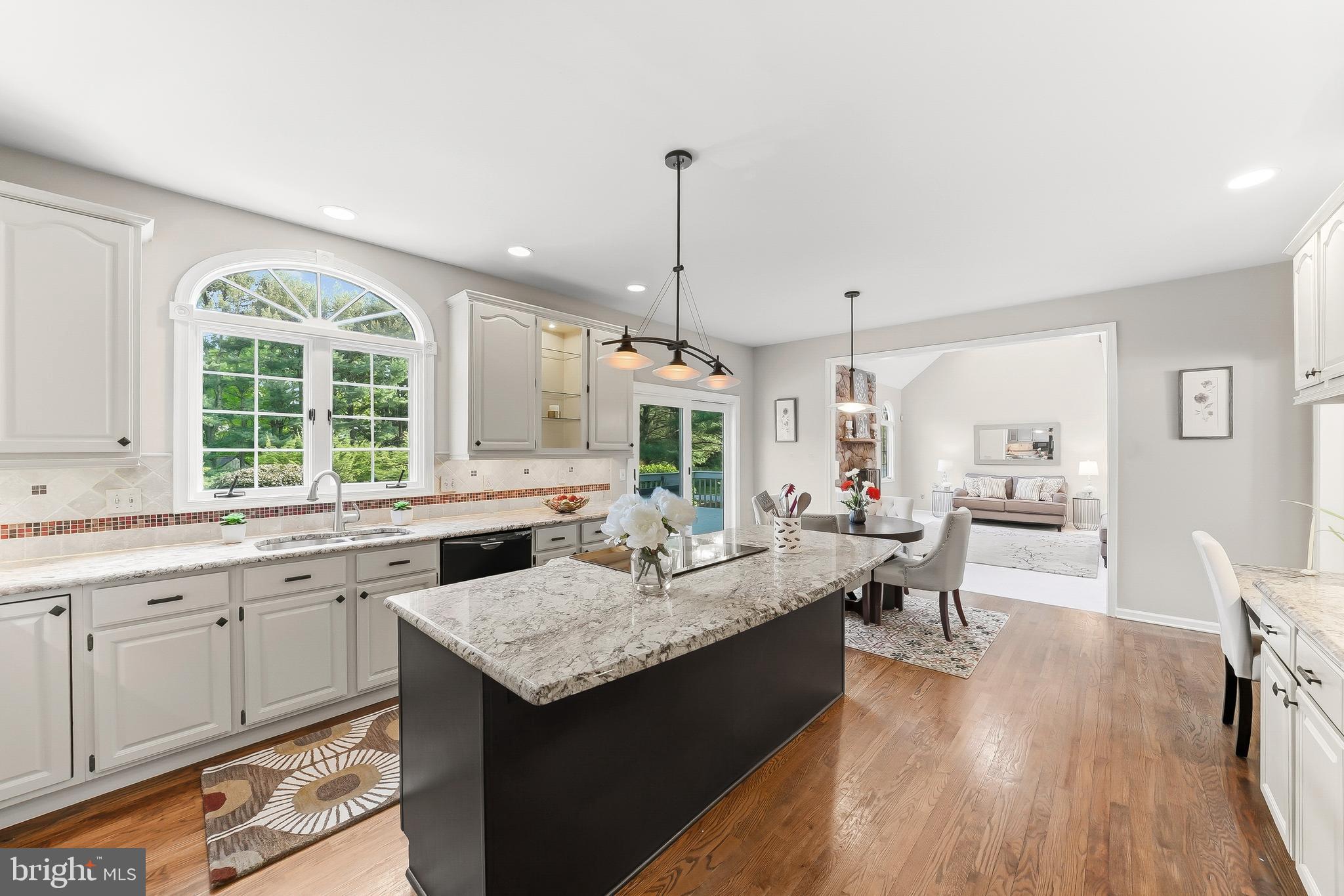 HICKORY HILL - Residential