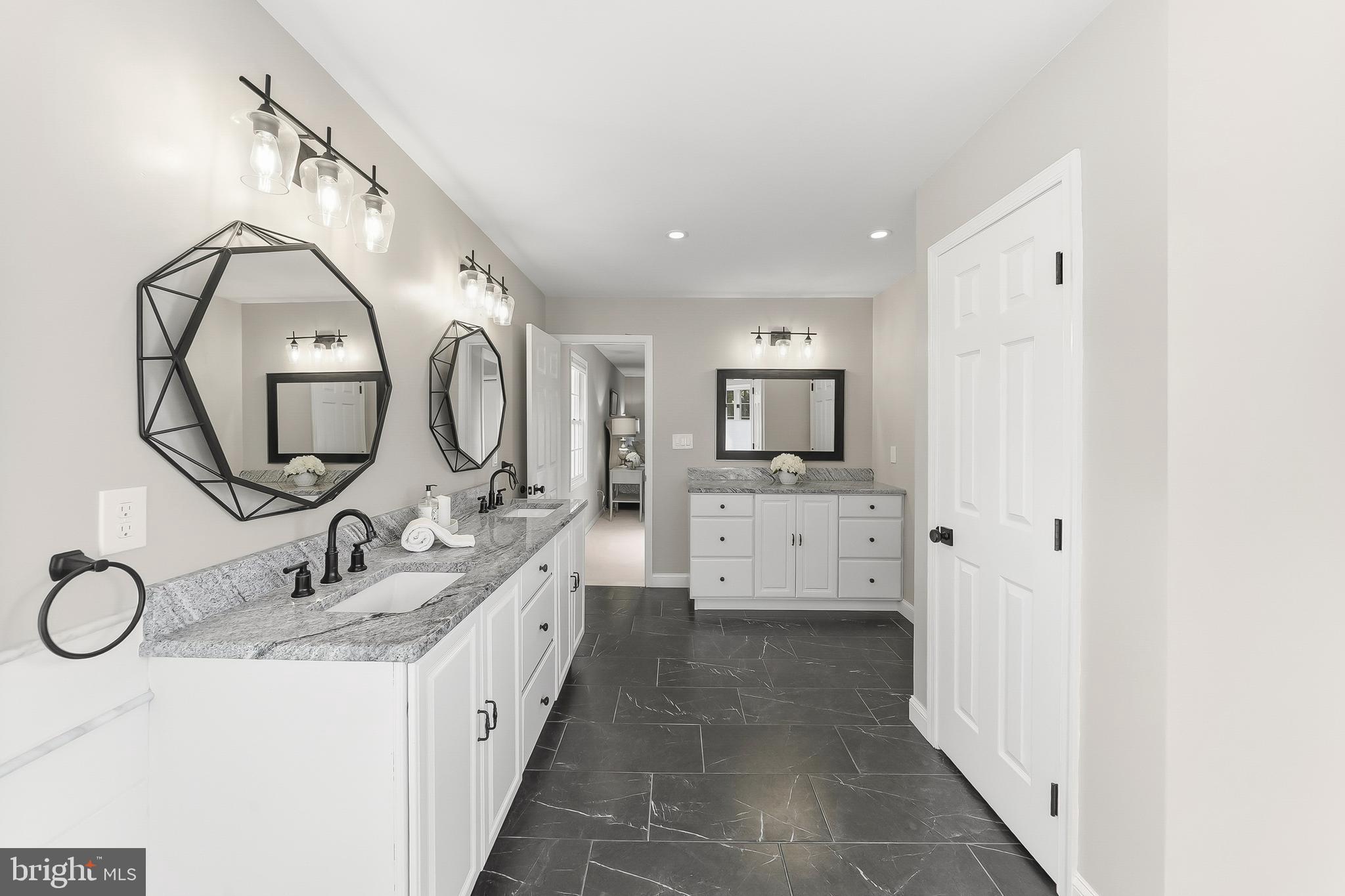 HICKORY HILL - Residential