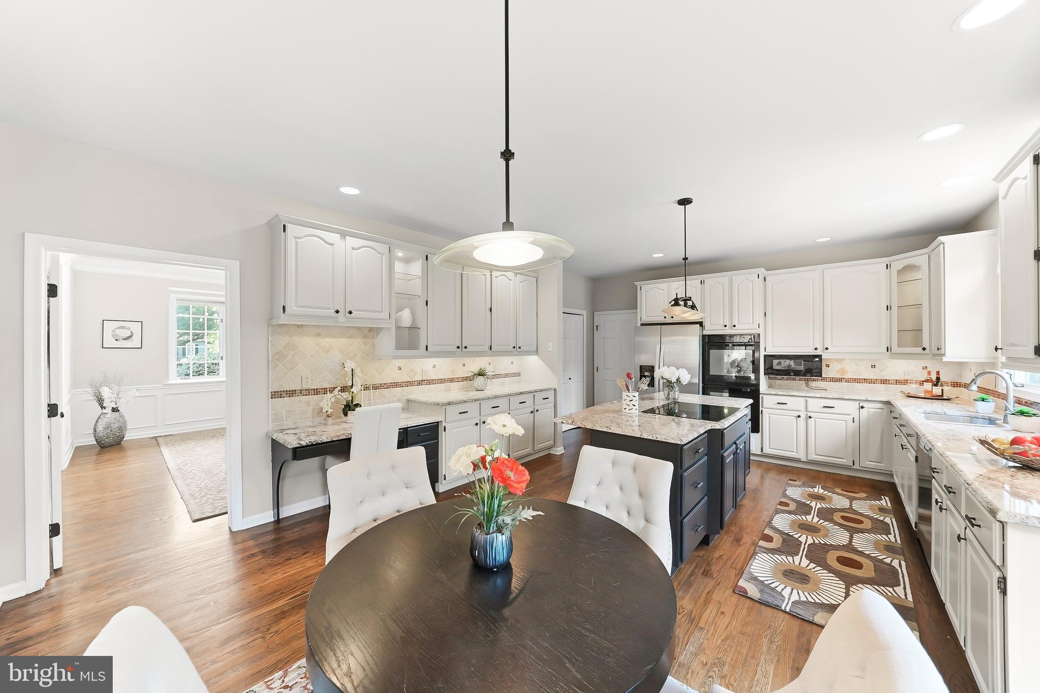 HICKORY HILL - Residential