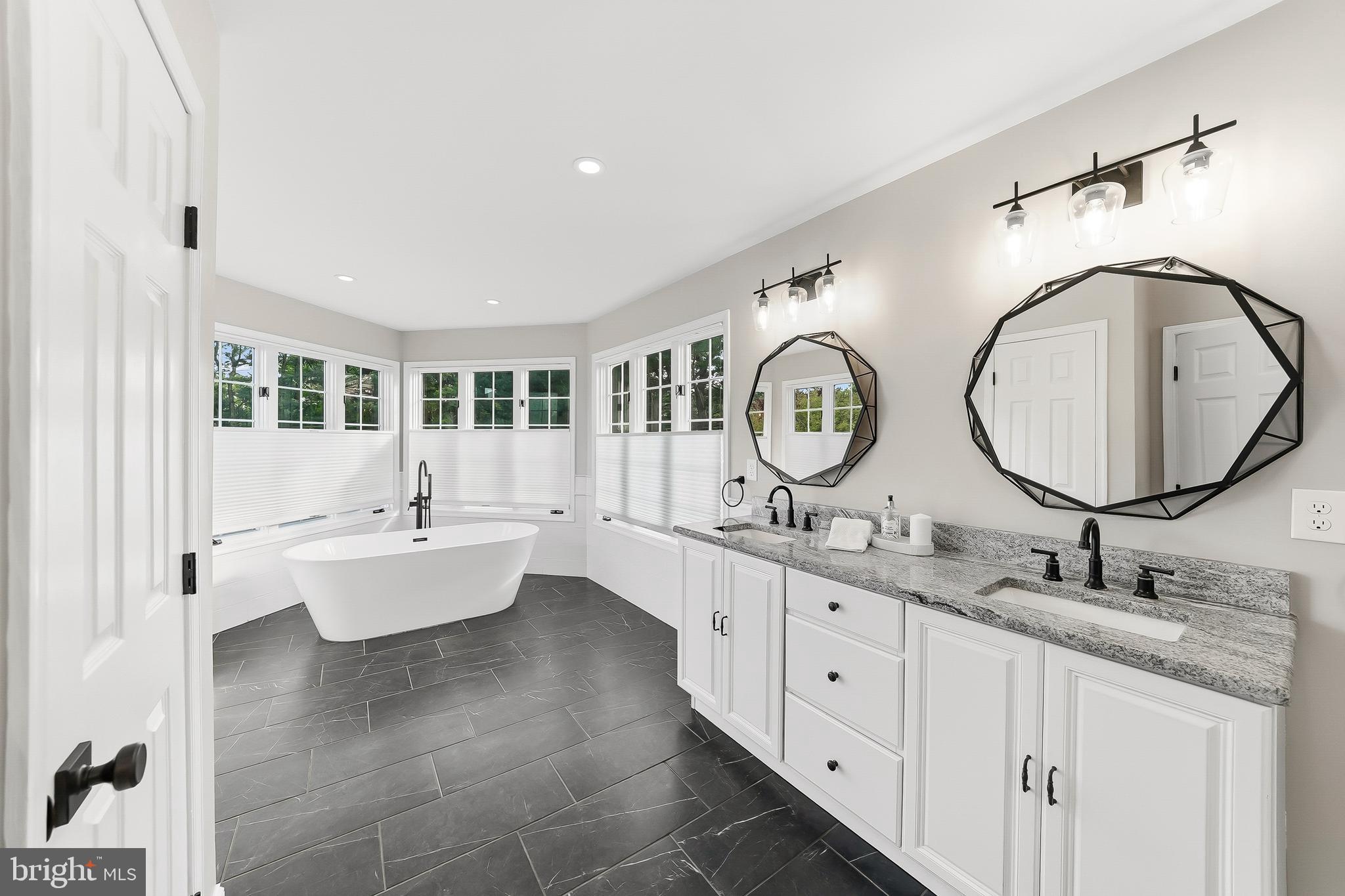HICKORY HILL - Residential