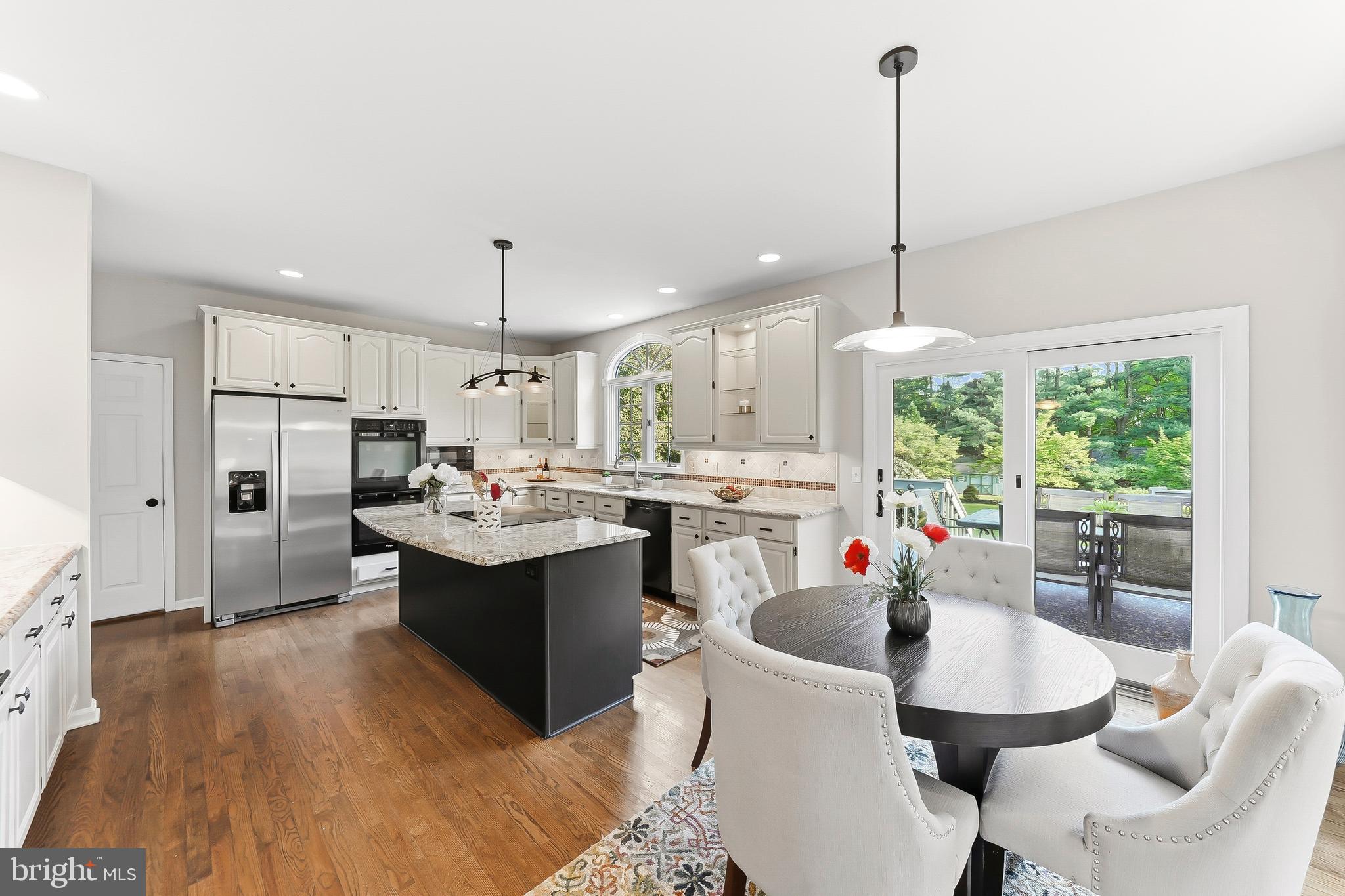 HICKORY HILL - Residential