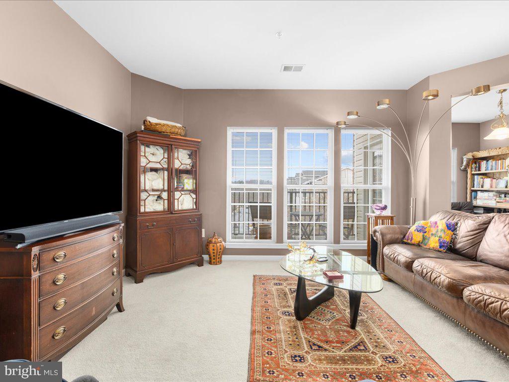 STONEY RUN - Residential Lease