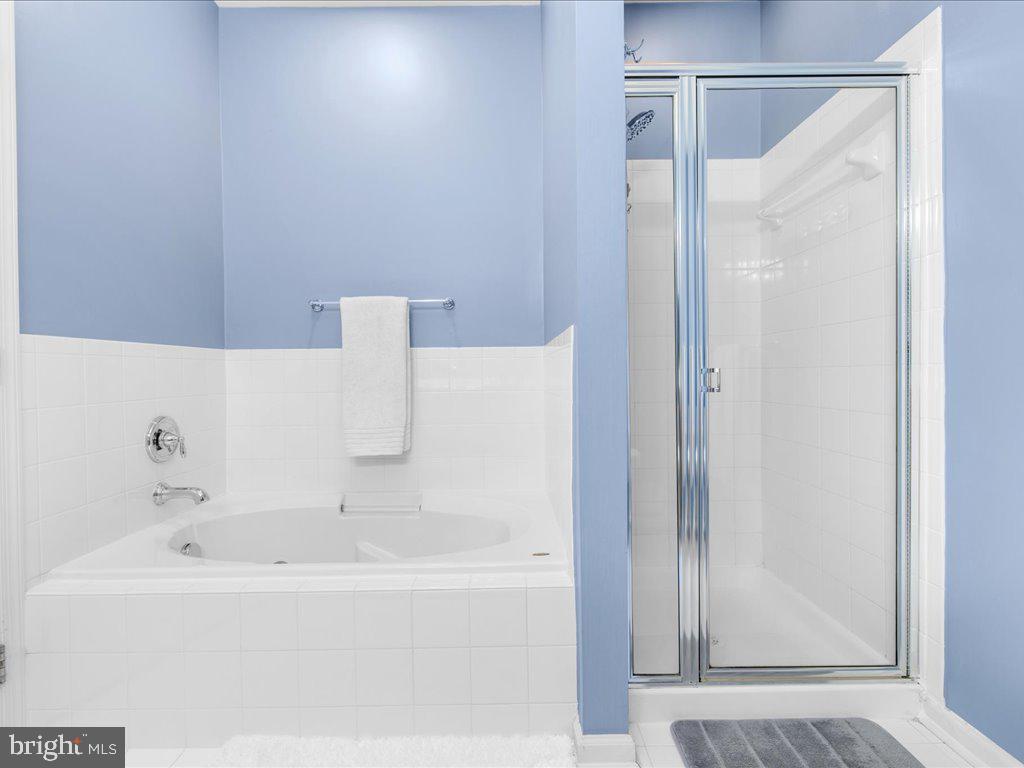 STONEY RUN - Residential Lease