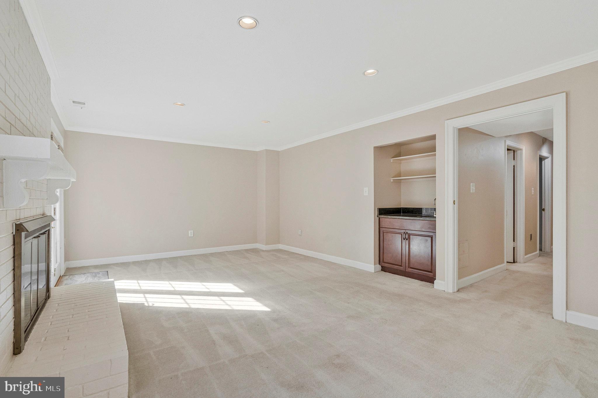 OLD DOMINION SQUARE - Residential