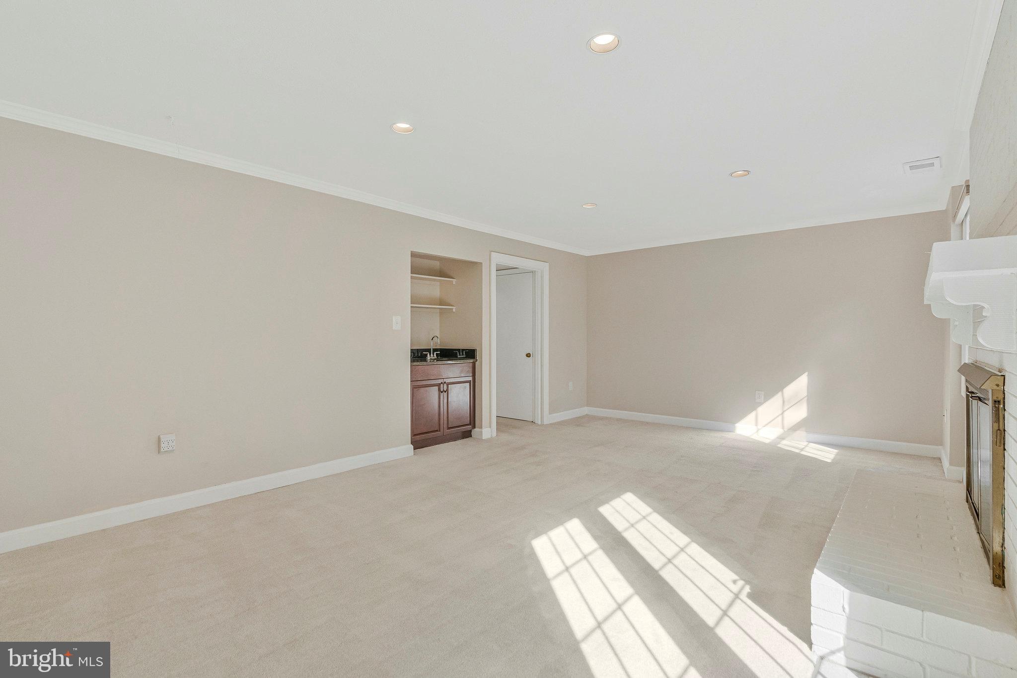 OLD DOMINION SQUARE - Residential