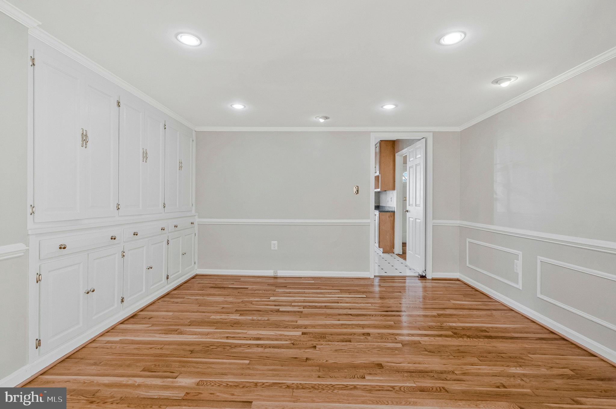 OLD DOMINION SQUARE - Residential