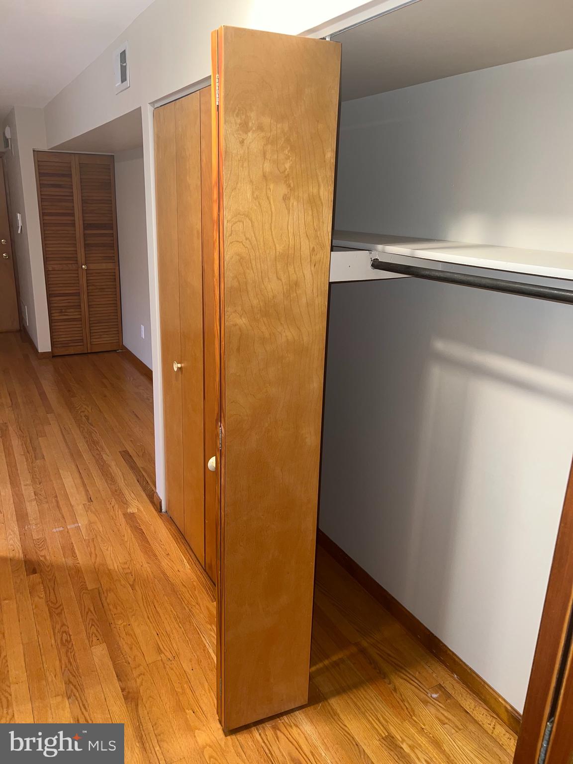 AVENUE OF THE ARTS - Residential Lease