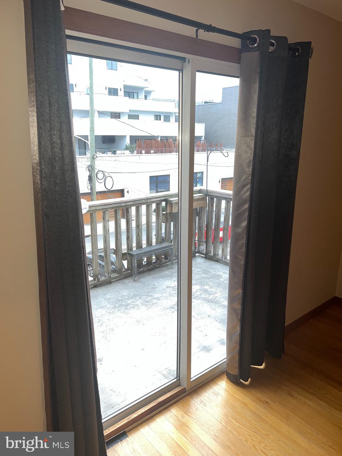 AVENUE OF THE ARTS - Residential Lease