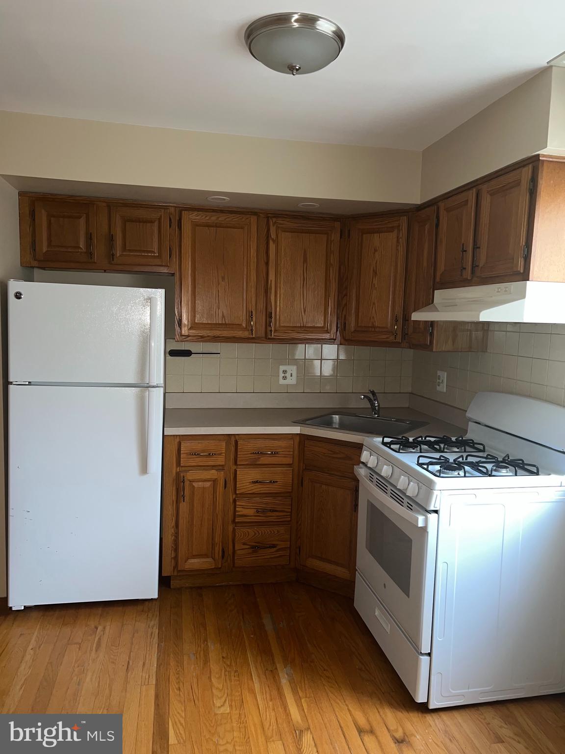 AVENUE OF THE ARTS - Residential Lease