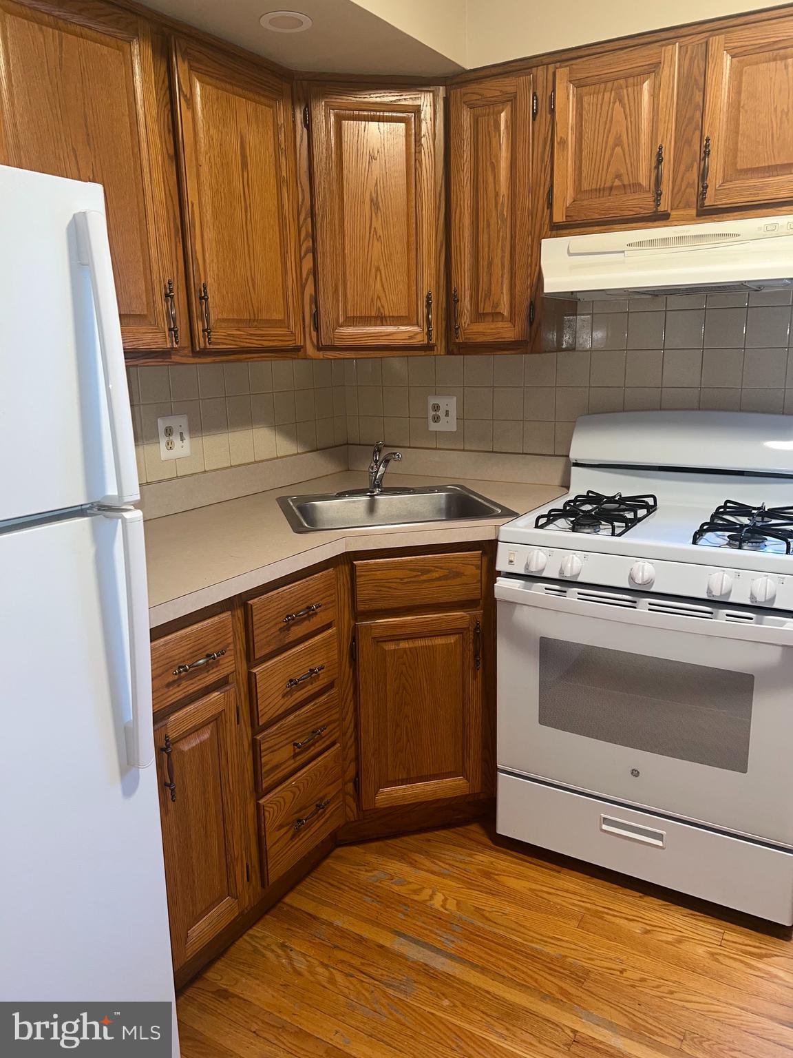 AVENUE OF THE ARTS - Residential Lease