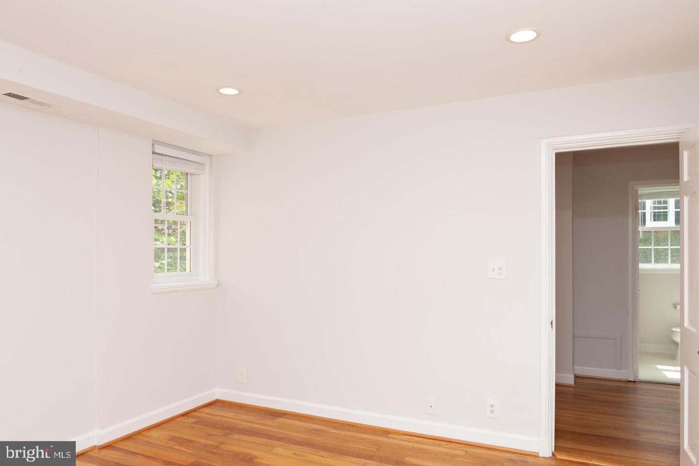 FAIRLINGTON VILLAGES - Residential Lease