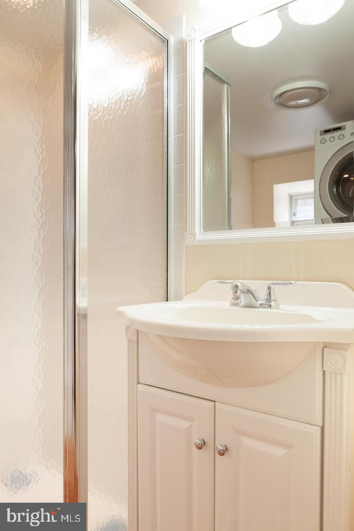 FAIRLINGTON VILLAGES - Residential Lease