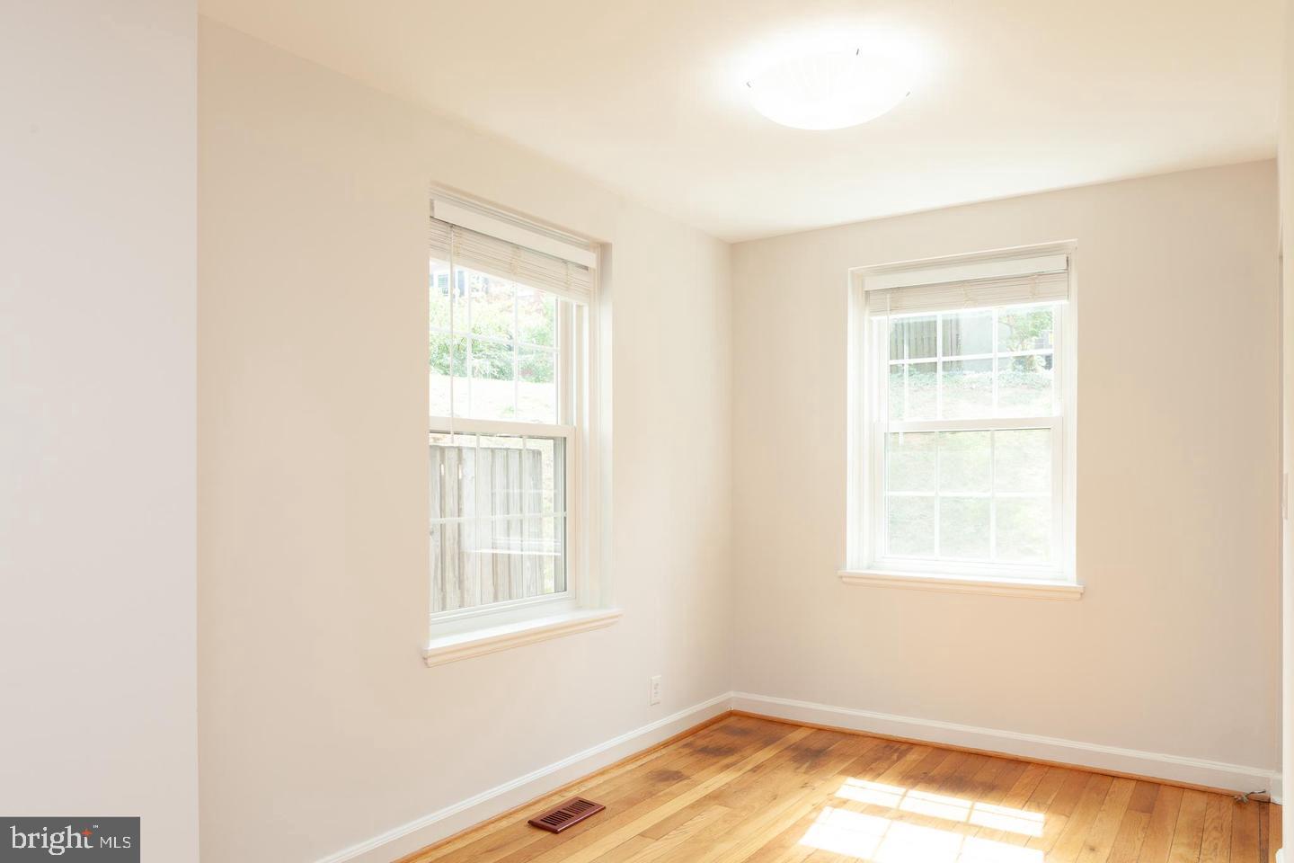 FAIRLINGTON VILLAGES - Residential Lease