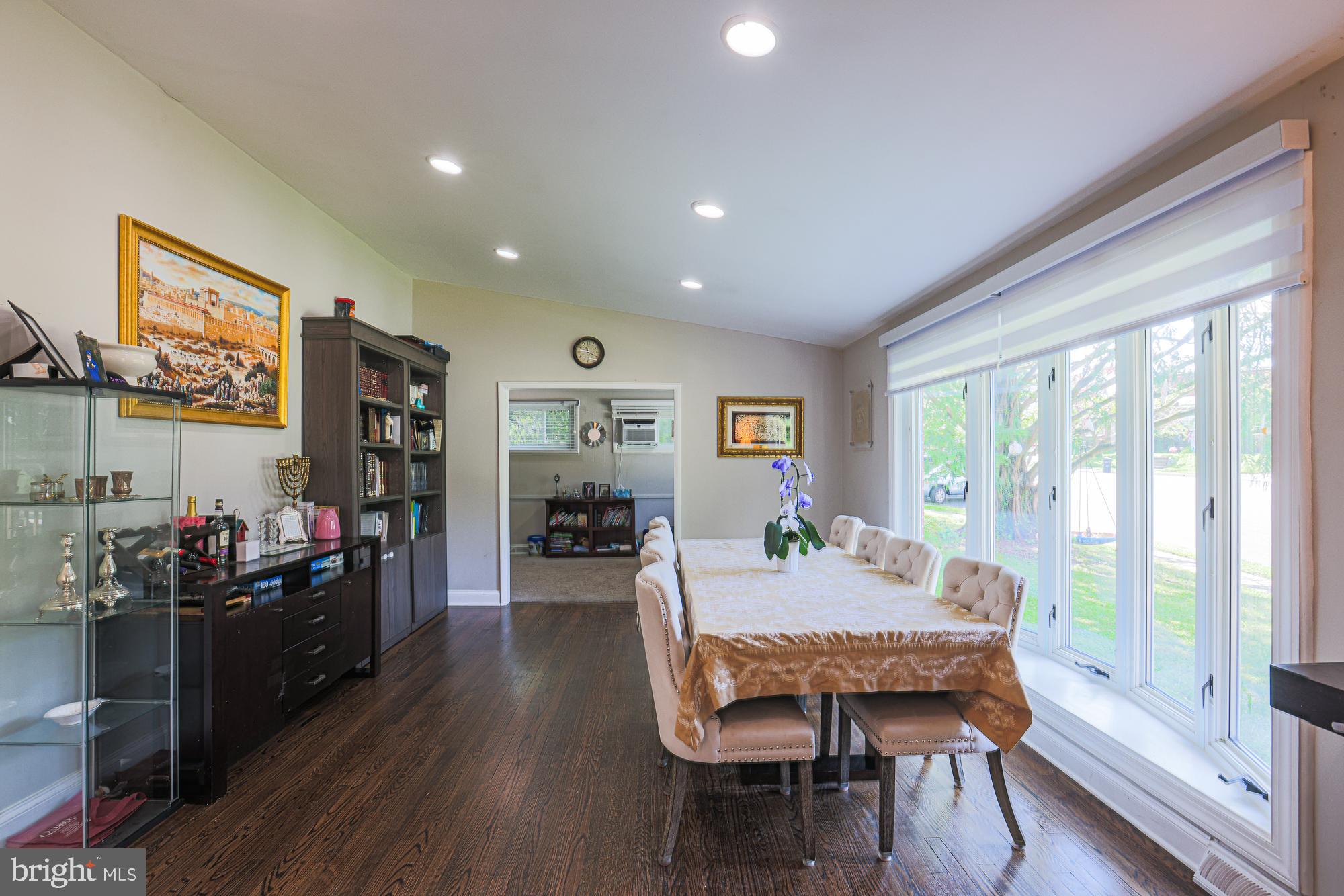 2906 OAKTON COURT